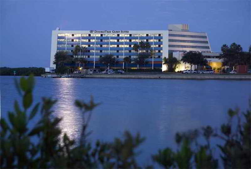 Doubletree By Hilton Tampa Rocky Point Waterfront Hotel Екстериор снимка